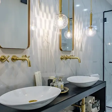 Golden Black * Burgas